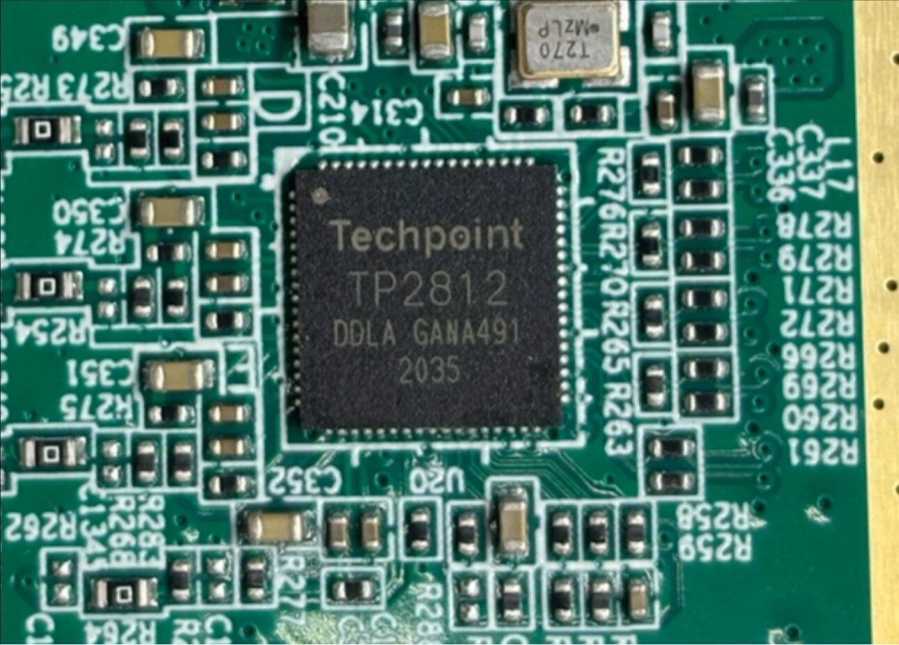 TP2812 QFN 集成电脑板AHD模拟高清解码 导航仪IC芯片