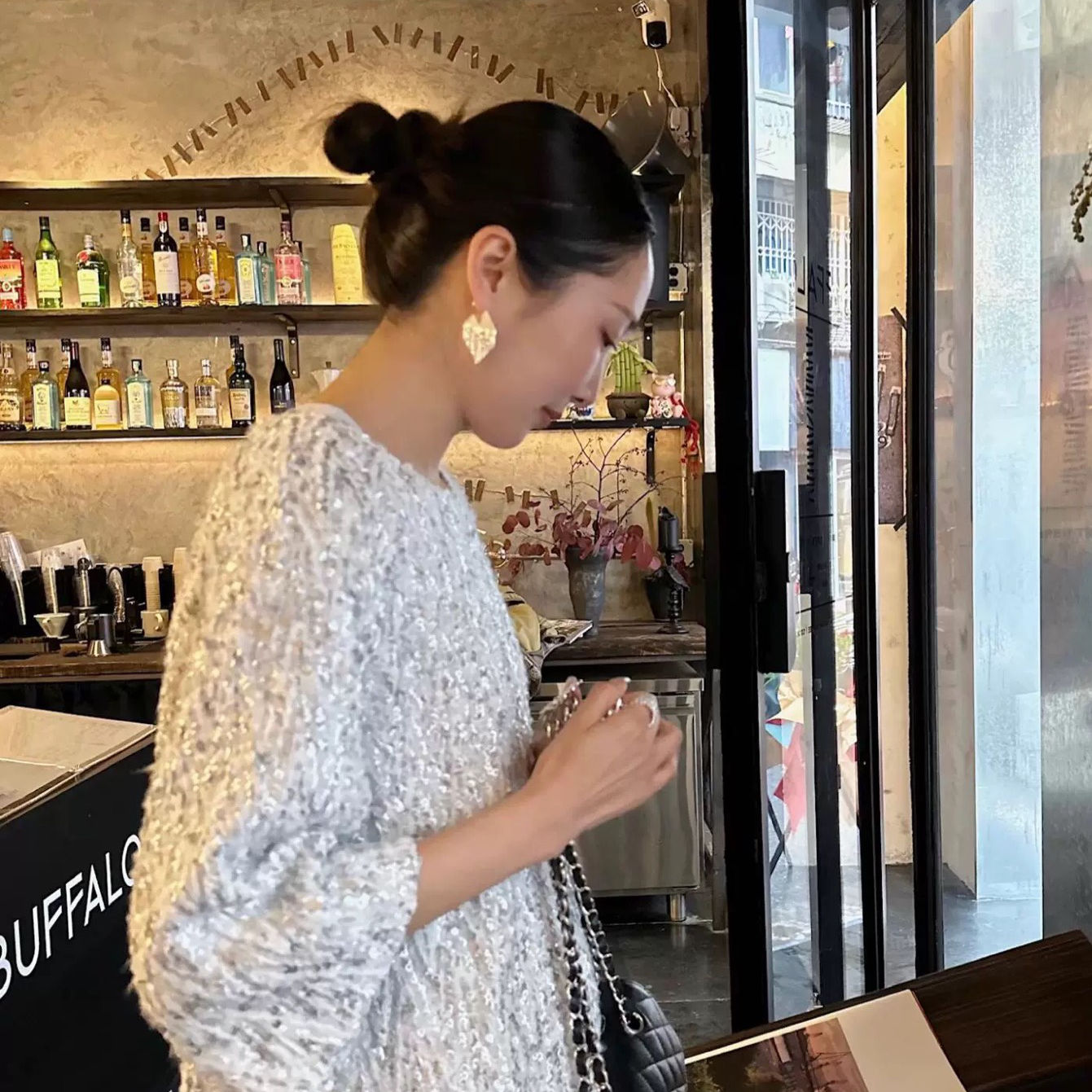 TU家豆豆同款银色菱形流苏耳环