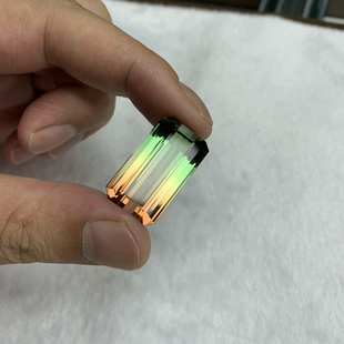天然西瓜碧玺67.93ct 半红半绿颜色分明 玻璃体 无可挑剔孤品