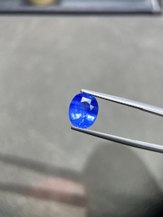 天然无烧矢车菊蓝宝石5.09ctGRS证书产地 斯里兰卡丝绒感超级强