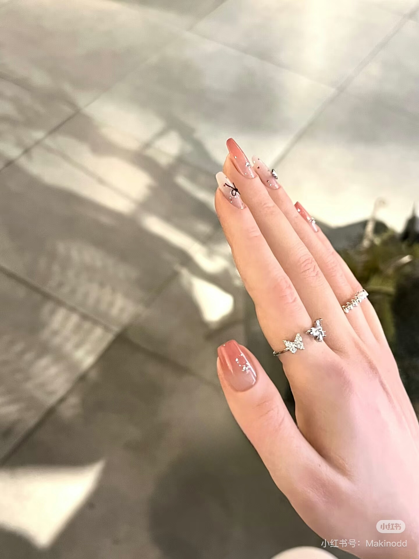 洛曼枝手作品韩系少女风温柔珍珠蝴蝶结美甲中长款纯手工穿戴甲片