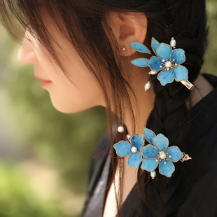 蓝色布绒竹叶发夹手工掐丝花朵盘发清汉女新娘秀禾发饰旗袍配夹子