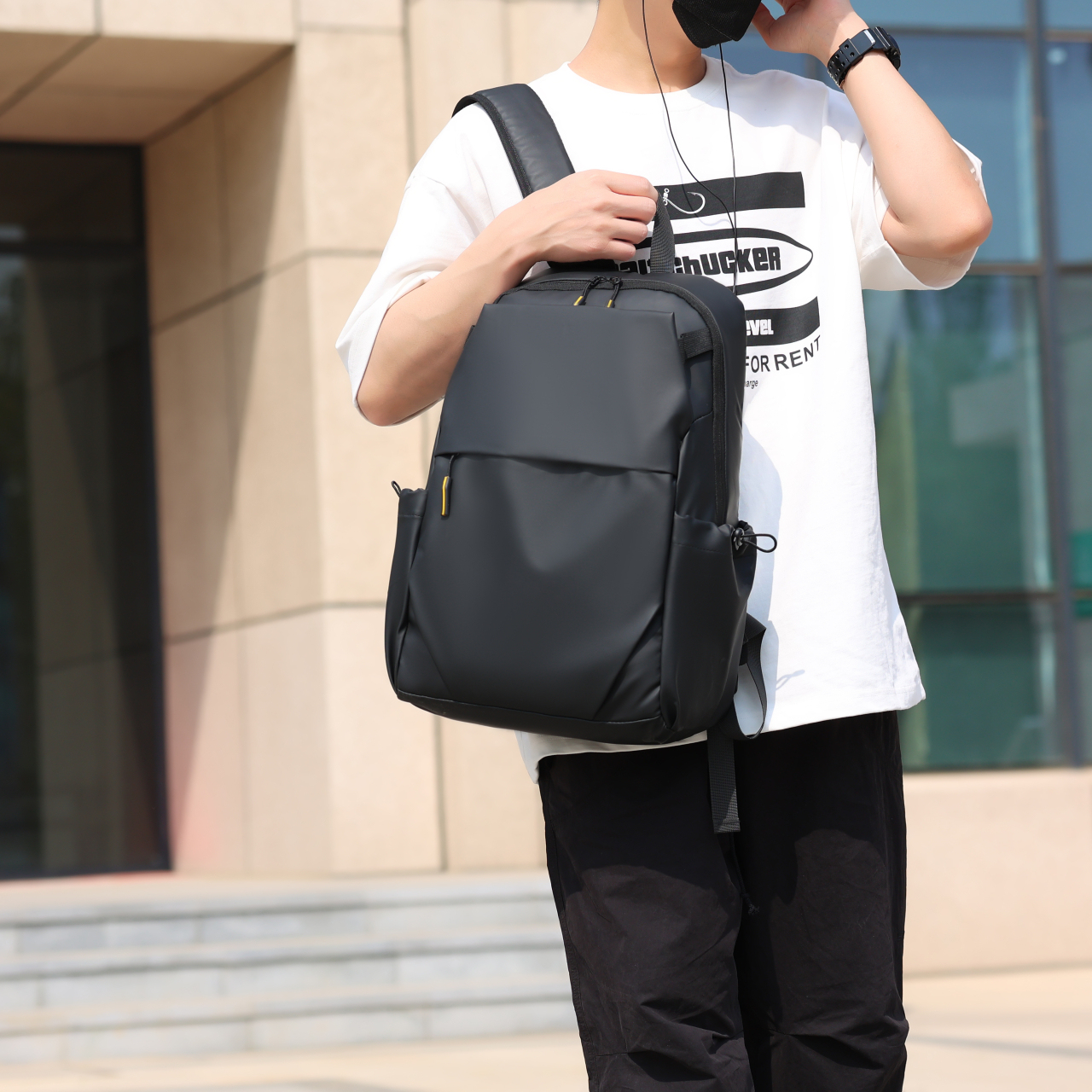 日韩风简约PU双肩包男士16英寸电脑防水减负商务旅行书包