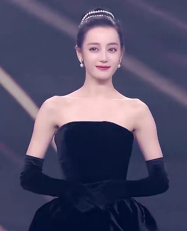 热巴同婚纱手套黑色丝绒赫本婚纱