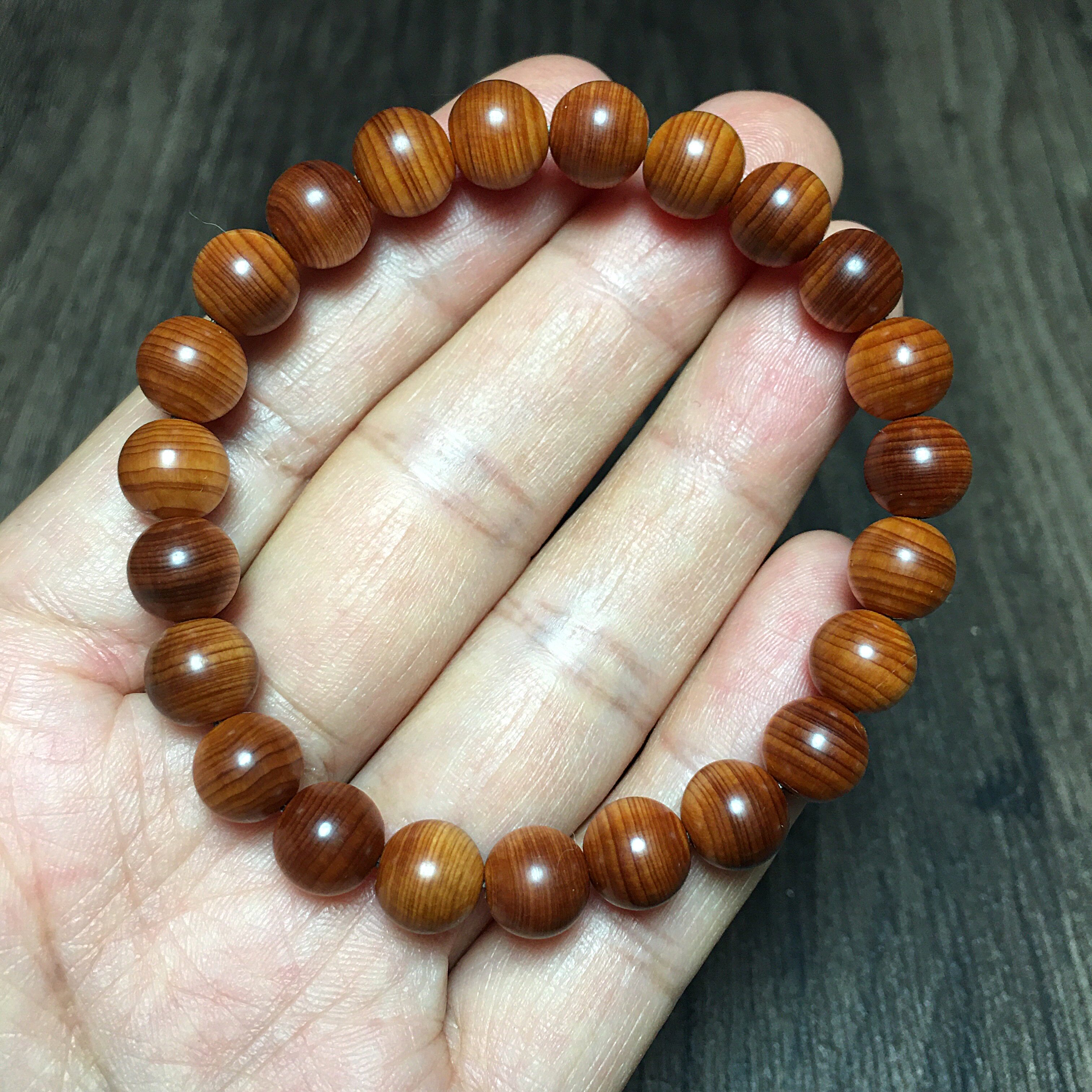 สร้อยข้อมือไม้สนภูเขาธรรมชาติแท้ ขนาดเล็ก ลายหนังเสือ สำหรับผู้หญิง ไม้หอมชนิดหนาแน่น เหมาะสำหรับจับถนัดมือและเล่น