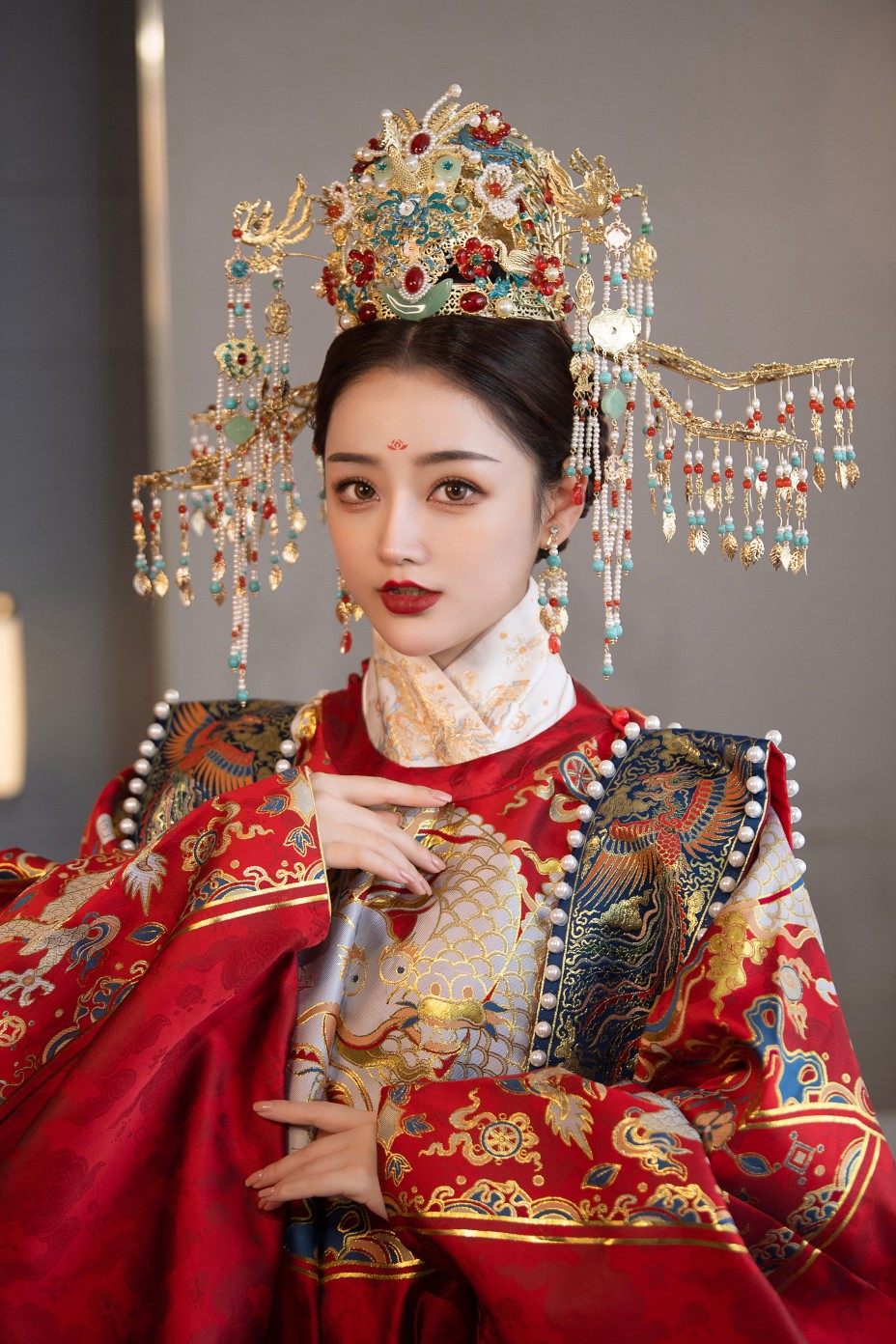 明制头饰汉服新娘凤冠2022新款中式婚礼皇后大婚秀禾发饰高端奢华