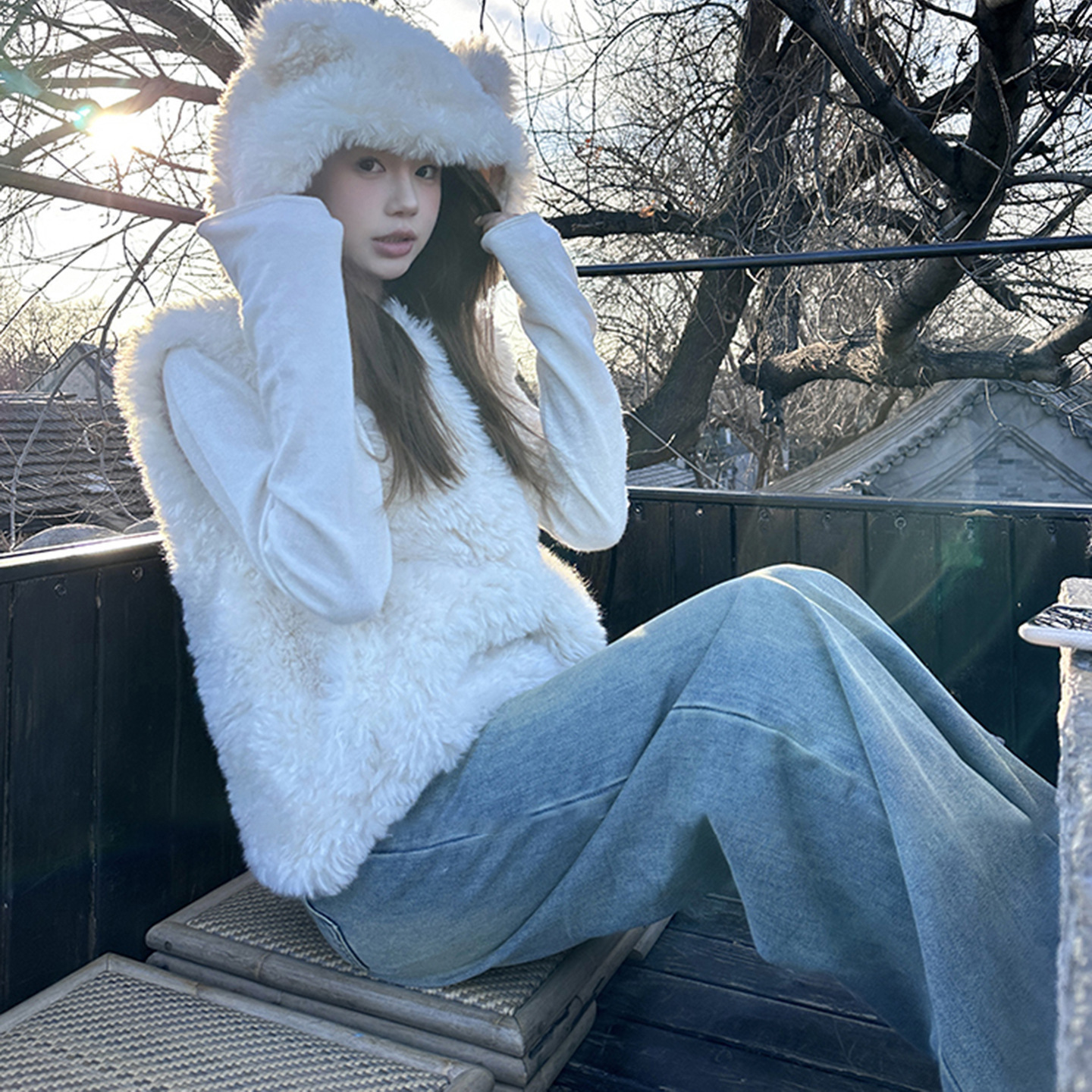 小熊皮草马甲女2025秋冬新款韩系高级感皮毛一体外套毛毛绒马甲