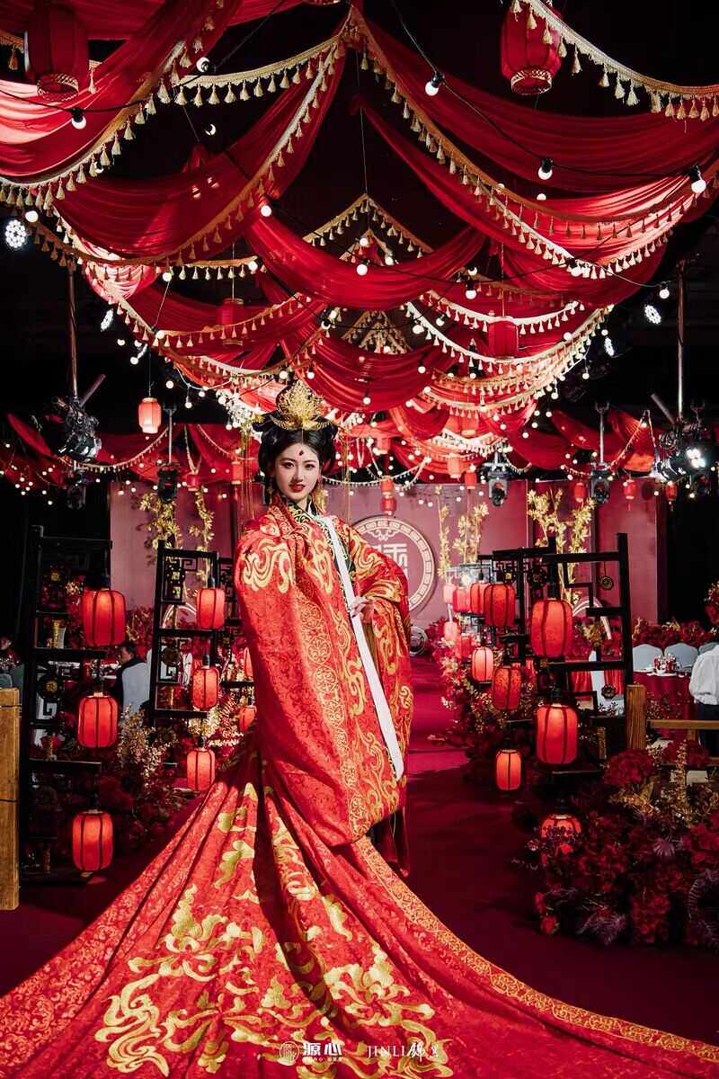 出租 汉服婚服周制汉式中式婚礼新娘礼服凤冠霞帔大拖尾 并蒂团珠