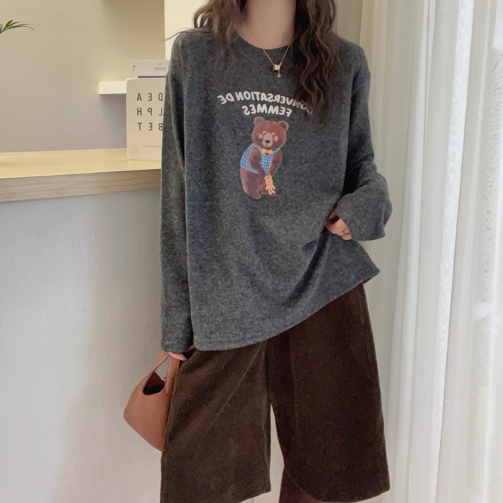 宽松休闲小熊印花磨毛长袖T恤
