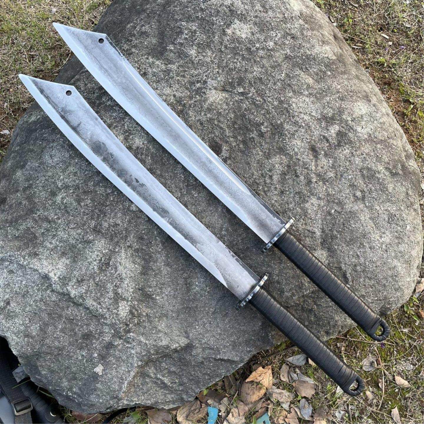 户外正品大刀野外家居摆件装饰锻打龙泉剑开山刃高硬度自驾未开刃