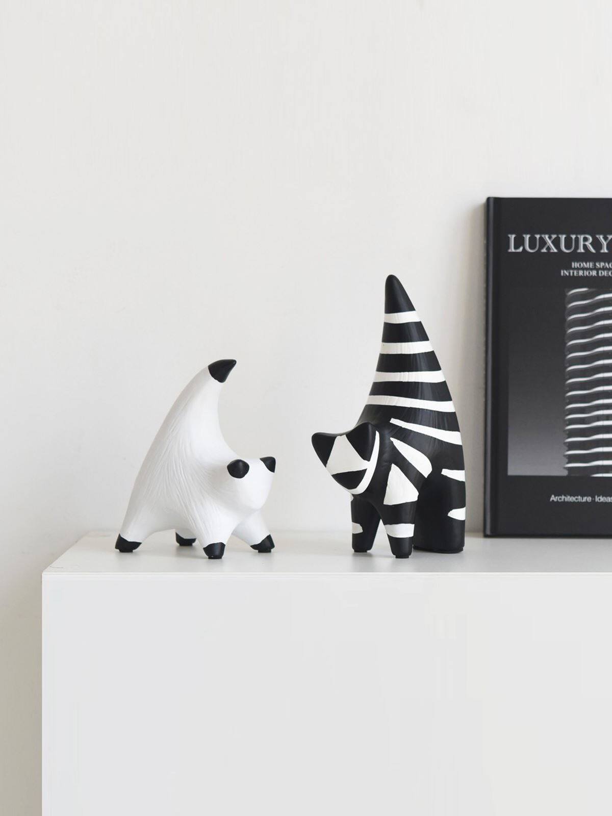 高级感抽象艺术小猫现代样板间酒柜书房家居装饰品摆件创意摆设