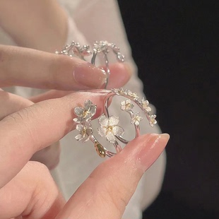 【繁花似锦】山茶花闺蜜对戒小众设计感轻奢简约气质开口闺蜜学生