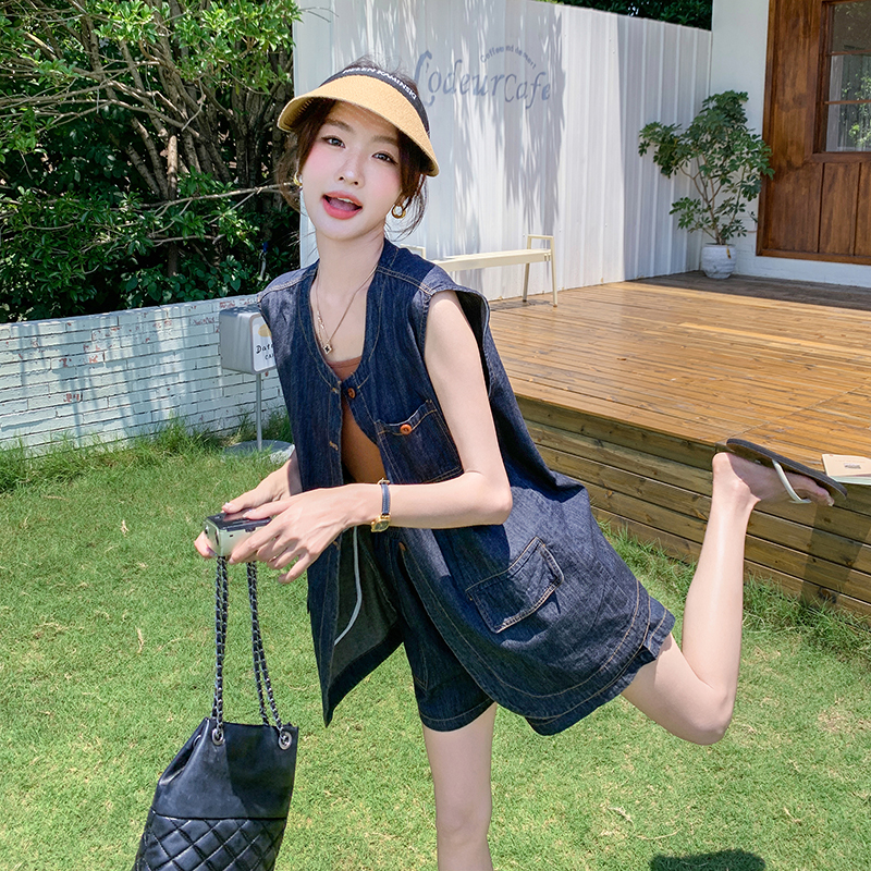 蓝色小个子牛仔套装女2025年夏季新款无袖马甲上衣休闲短裤两件套