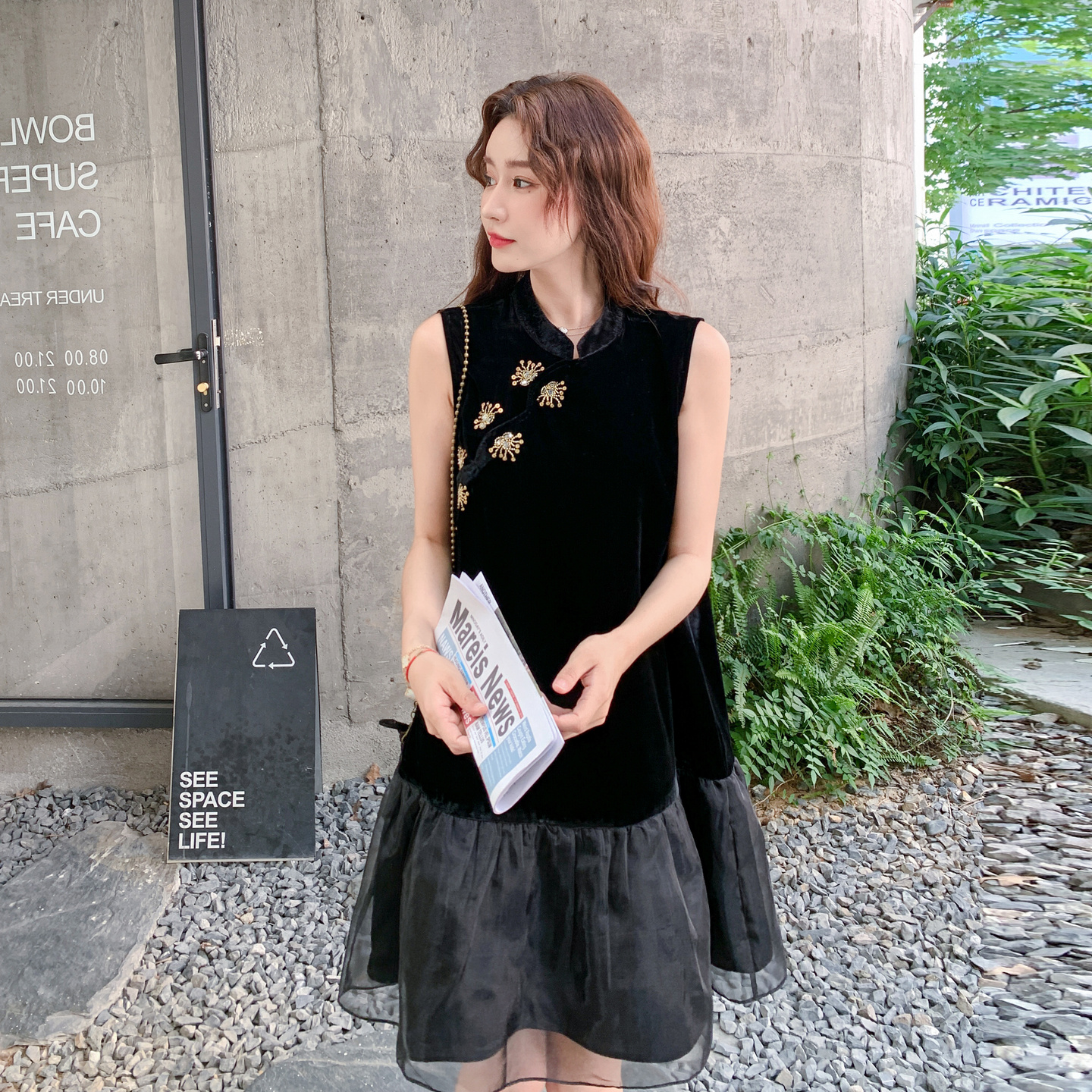 黑色新中式国风轻奢高级感连衣裙女2025夏季新款气质丝绒改良旗袍