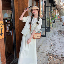 浅黄色奶乎乎短袖套装裙女2025夏季新款学院风不规则半身裙两件套