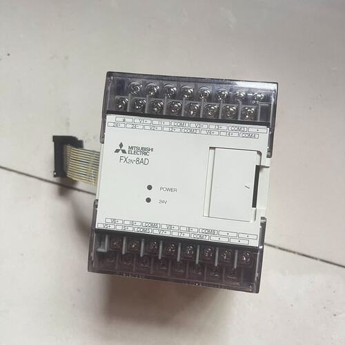 议价PLC模块 FX2N-8AD ，成色9-9.可维修