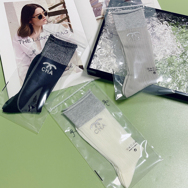 春夏薄款轻奢亮丝闪钻袜子女字母条纹无骨饰品袜灰色玛丽珍中筒袜