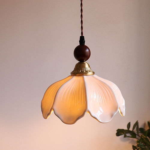 中古奶油风黄铜花瓣陶瓷小吊灯