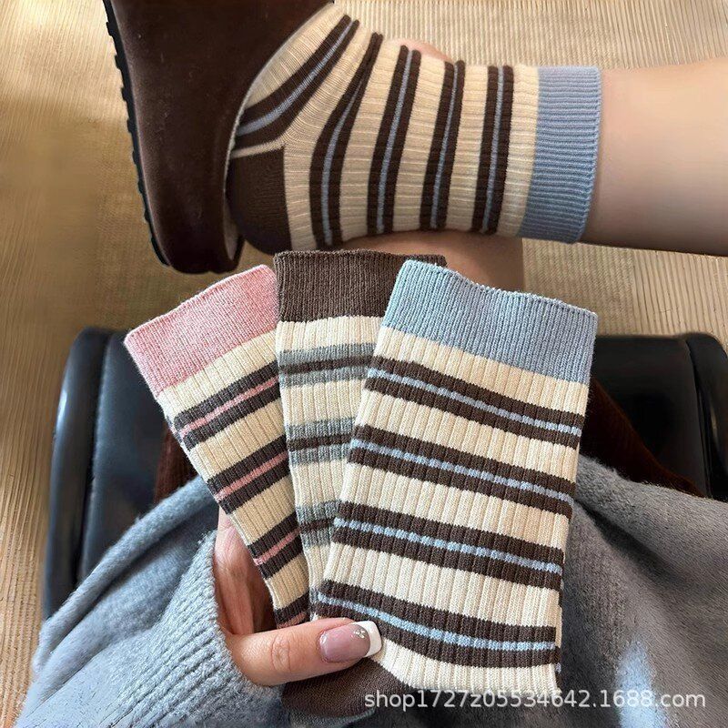 女款袜子四季款中筒袜条纹百搭