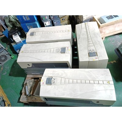 出闲置ABB变频器ACS550-01-180A-49 议价