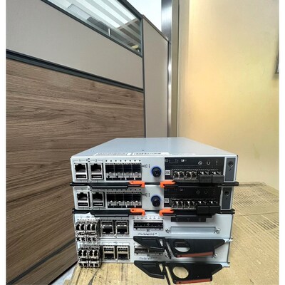 IBM V5000 控制器 00Y5860 00RY384 议价