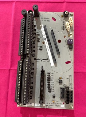 施耐德CC-TDOB01原装实物拍摄顺丰到付 可 议价