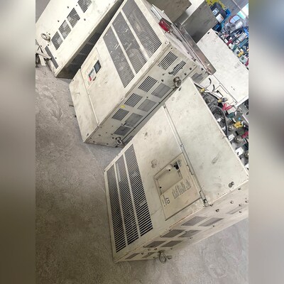 安川G7变频器CIMR-G7B405555KW现货处理 议价