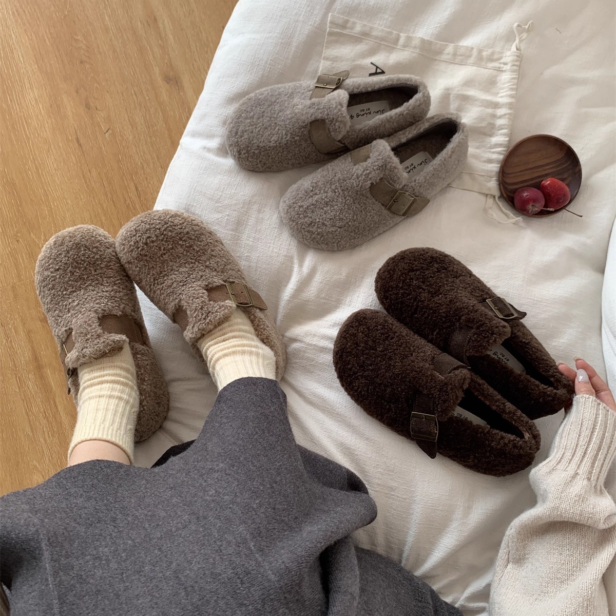 韩式复古内增高休闲毛毛勃肯鞋