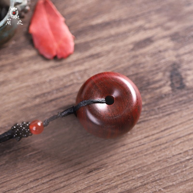 印度小叶紫檀木雕平安扣挂件红木文玩雕刻圆形吊坠旗袍挂饰礼品