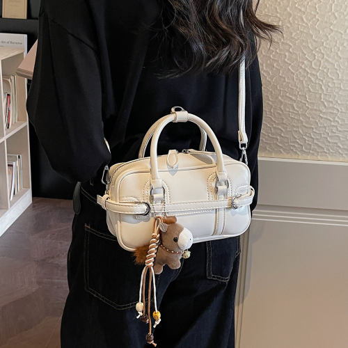 简约手提保龄球包女2026新款高级感通勤斜挎包时尚气质潮枕头包