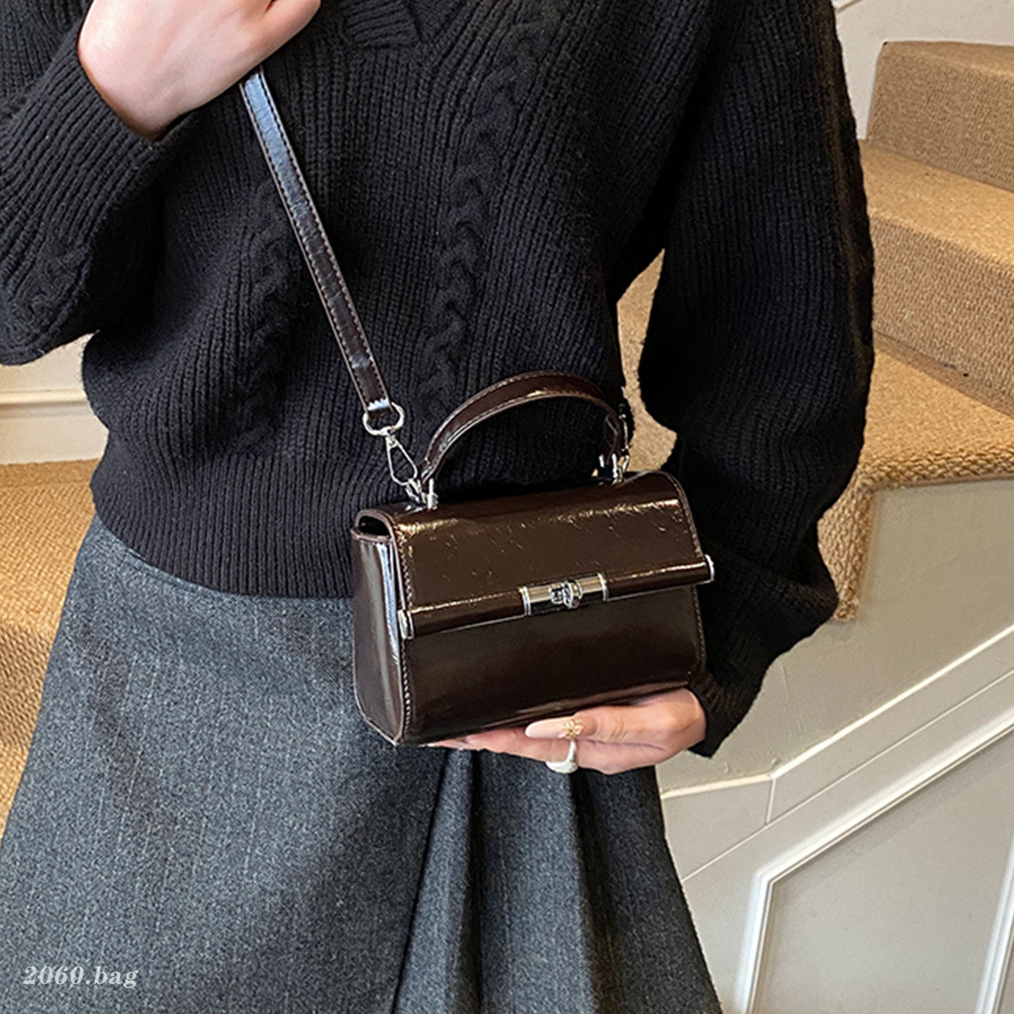 高级感油蜡皮小方包女2025新款时尚百搭复古通勤单肩斜挎手提包,箱包皮具/热销女包/男包,小方包,淘宝优惠券,粉丝福利购,淘宝优惠卷