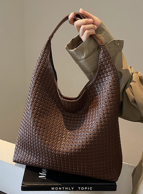 复古时尚托特包女韩版上班通勤腋下包2025新款秋季潮流百搭单肩包