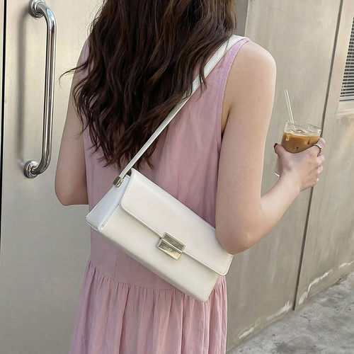 2026新款小方包女纯色韩版百搭单肩斜挎包时尚休闲单肩斜挎下包