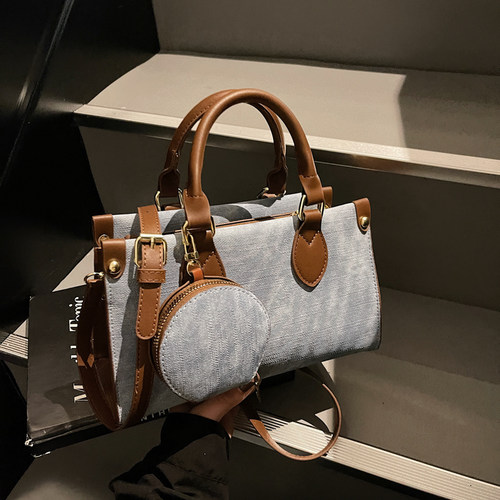 2060高级感时尚小方包