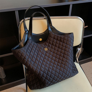 大容量手提包包女2025新款 秋冬大包 潮高级感牛津布菱格托特包时尚