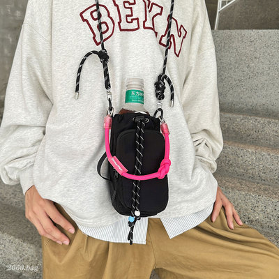 轻便手机包女2025新款日韩风编织绳斜挎包小型休闲单肩包水壶包