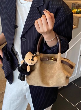 百搭气质时尚大容量精致单肩洋气新款ins2025秋季女式手提水桶包