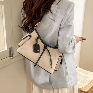 复古小众设计感休闲腋下包女2026新款 单肩斜挎包通勤流行 百搭时尚