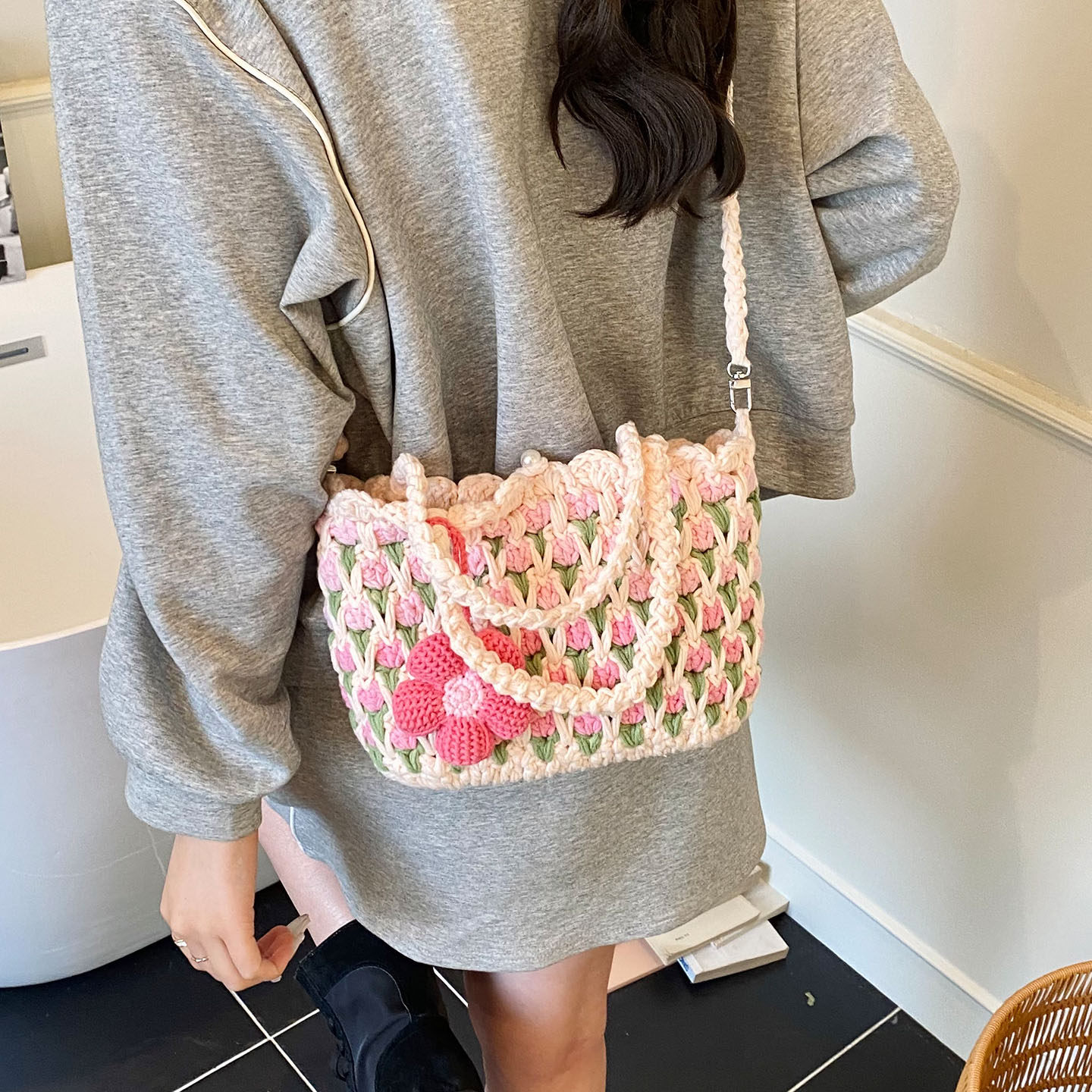 手工编织花朵小方包女2026新款气质大容量钩针编织单肩包斜挎包