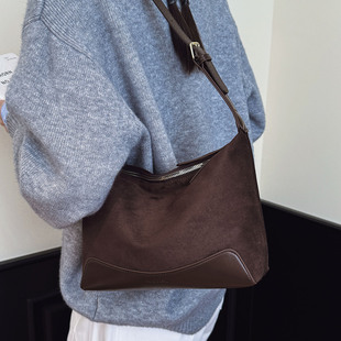 百搭高级感水桶包 时尚 2025新款 通勤女包单肩斜挎包托特腋下包经典