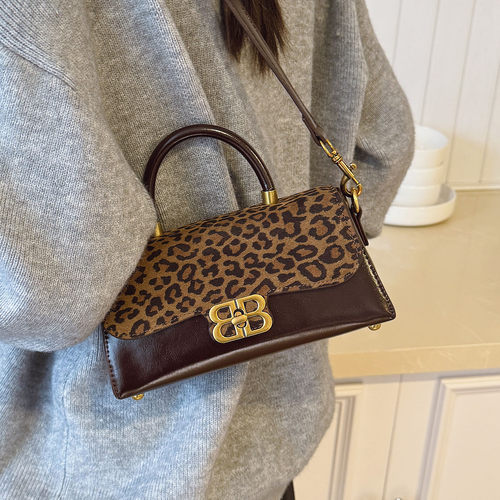 时尚麂皮豹纹拼接小包包2026秋季新款女式小众设计百搭手提单肩包