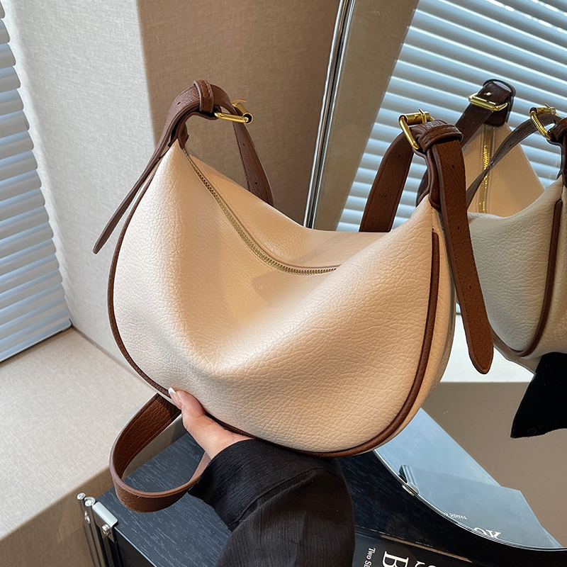 2060包袋简约质感单肩包