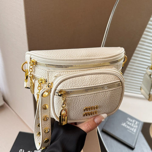 2025年新品时尚时尚马鞍包