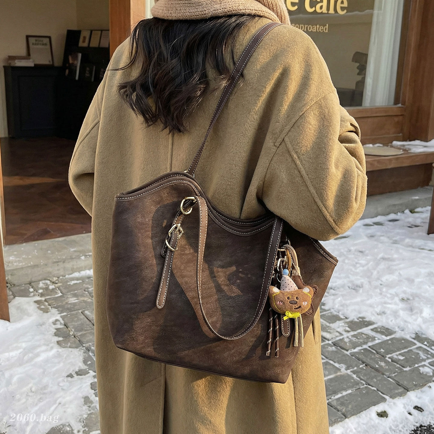 美拉德复古大容量托特包女2026新款冬季百搭通勤时尚潮休闲单肩包,箱包皮具/热销女包/男包,托特包,淘宝优惠券,粉丝福利购,淘宝优惠卷