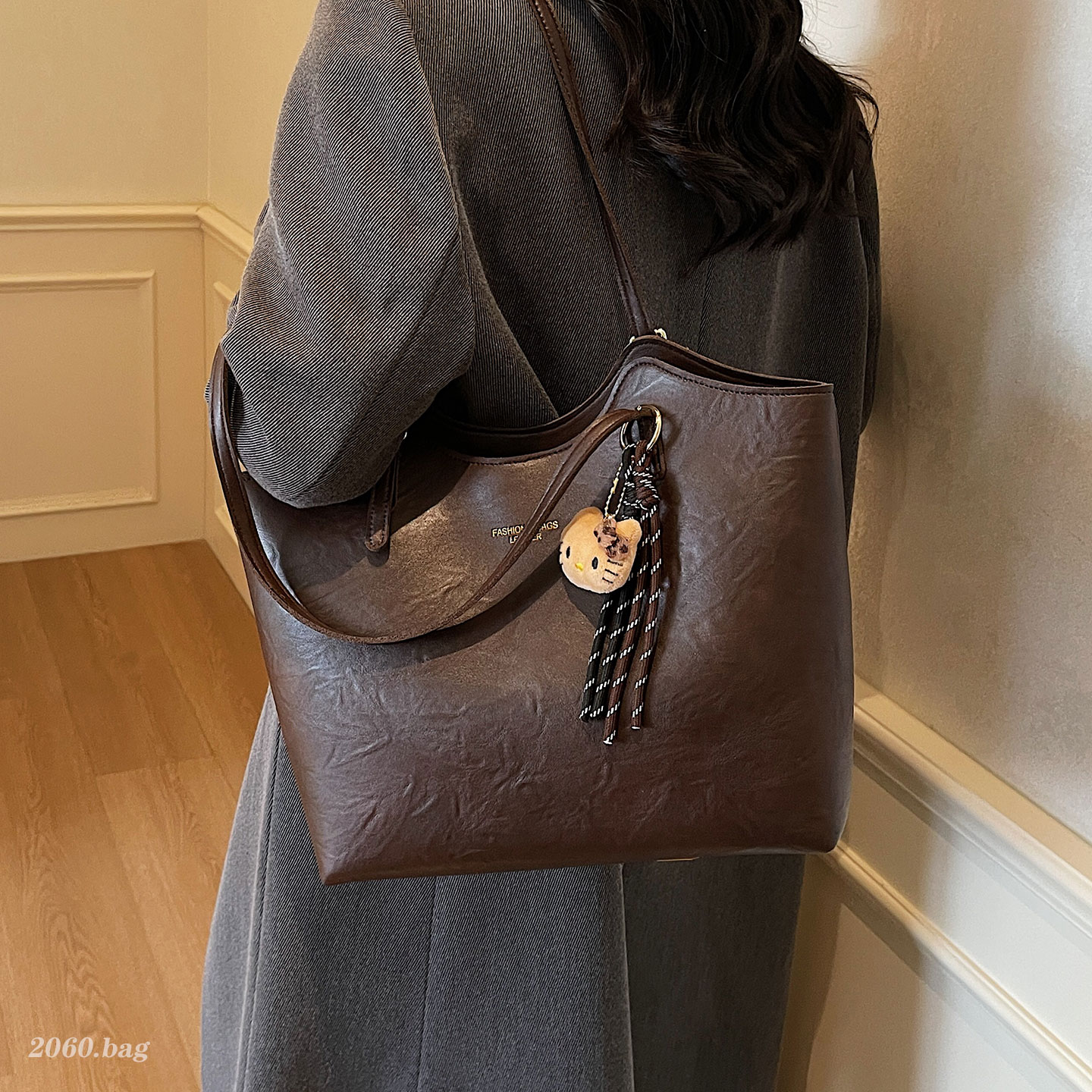 大容量托特包女2025新款韩风通勤单肩包休闲手提包上班百搭休闲