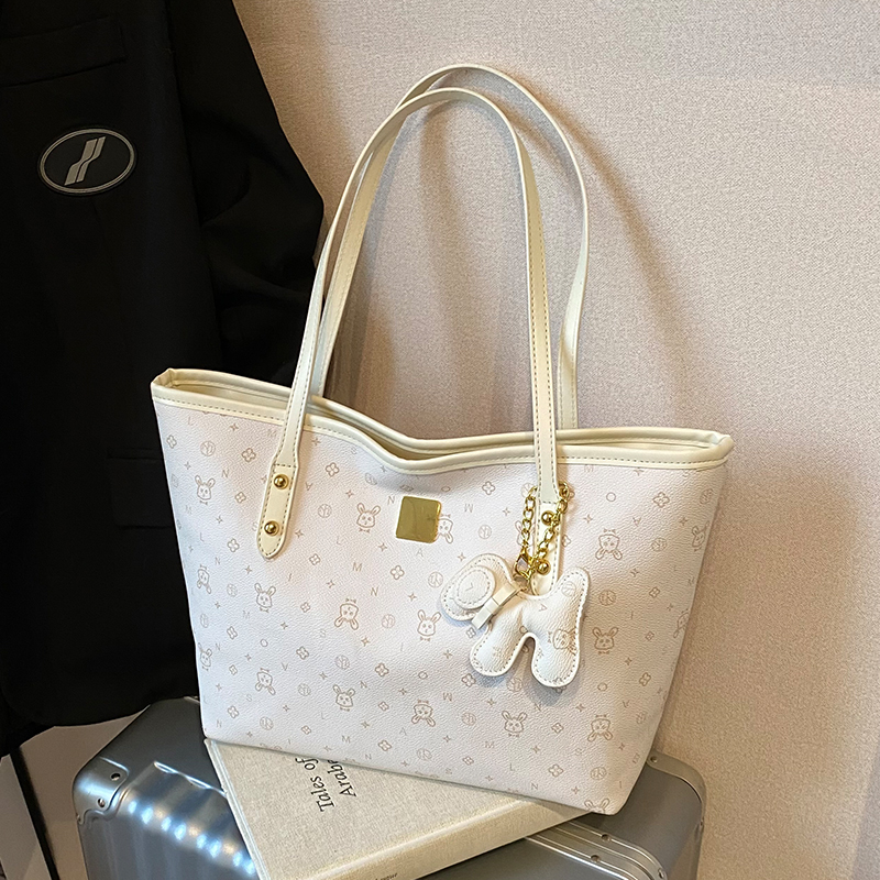 高级小众大容量轻奢托特包