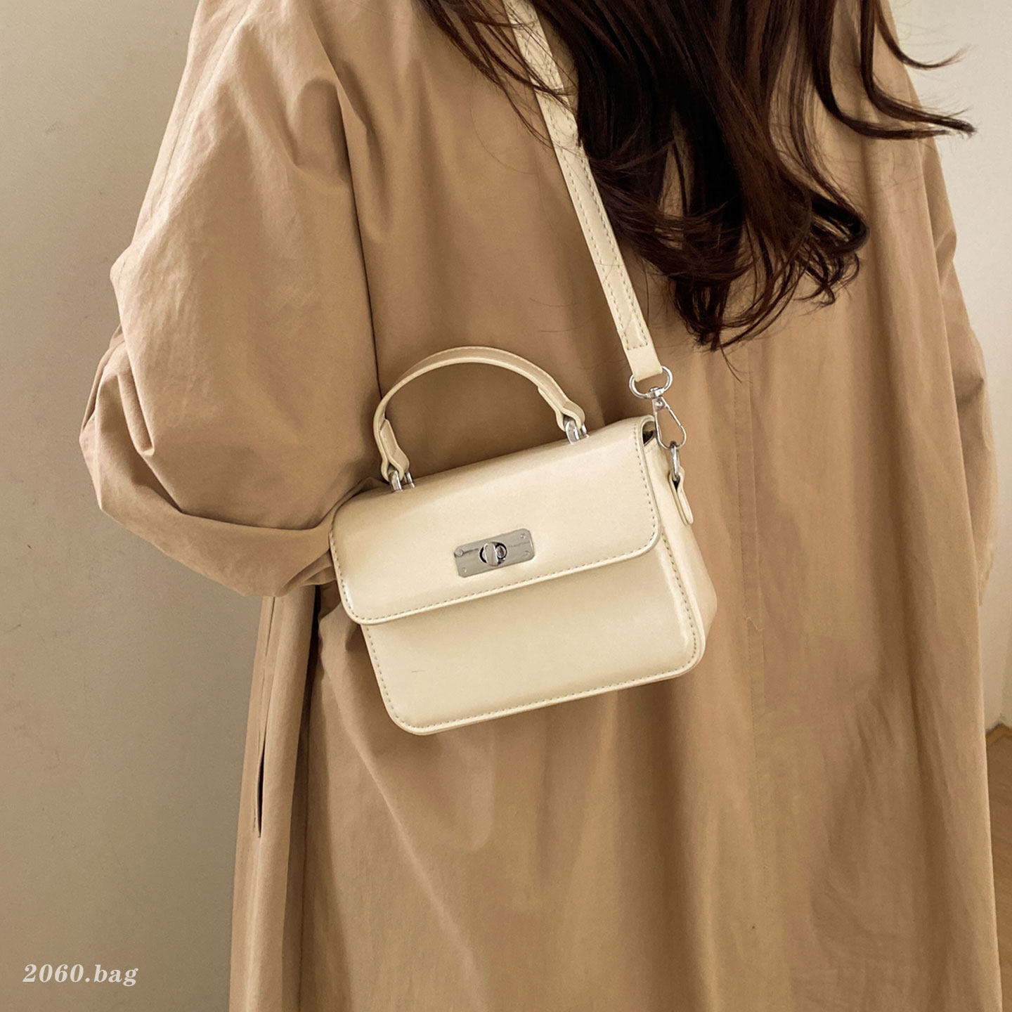 高级感简约纯色小方包女2026新款百搭时尚潮精致洋气单肩斜挎包,箱包皮具/热销女包/男包,小方包,淘宝优惠券,粉丝福利购,淘宝优惠卷