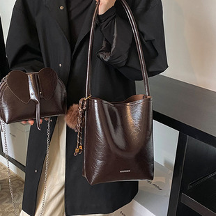 时尚 腋下水桶包2025冬季 休闲子母包高级感百搭单肩包 新款 冬季