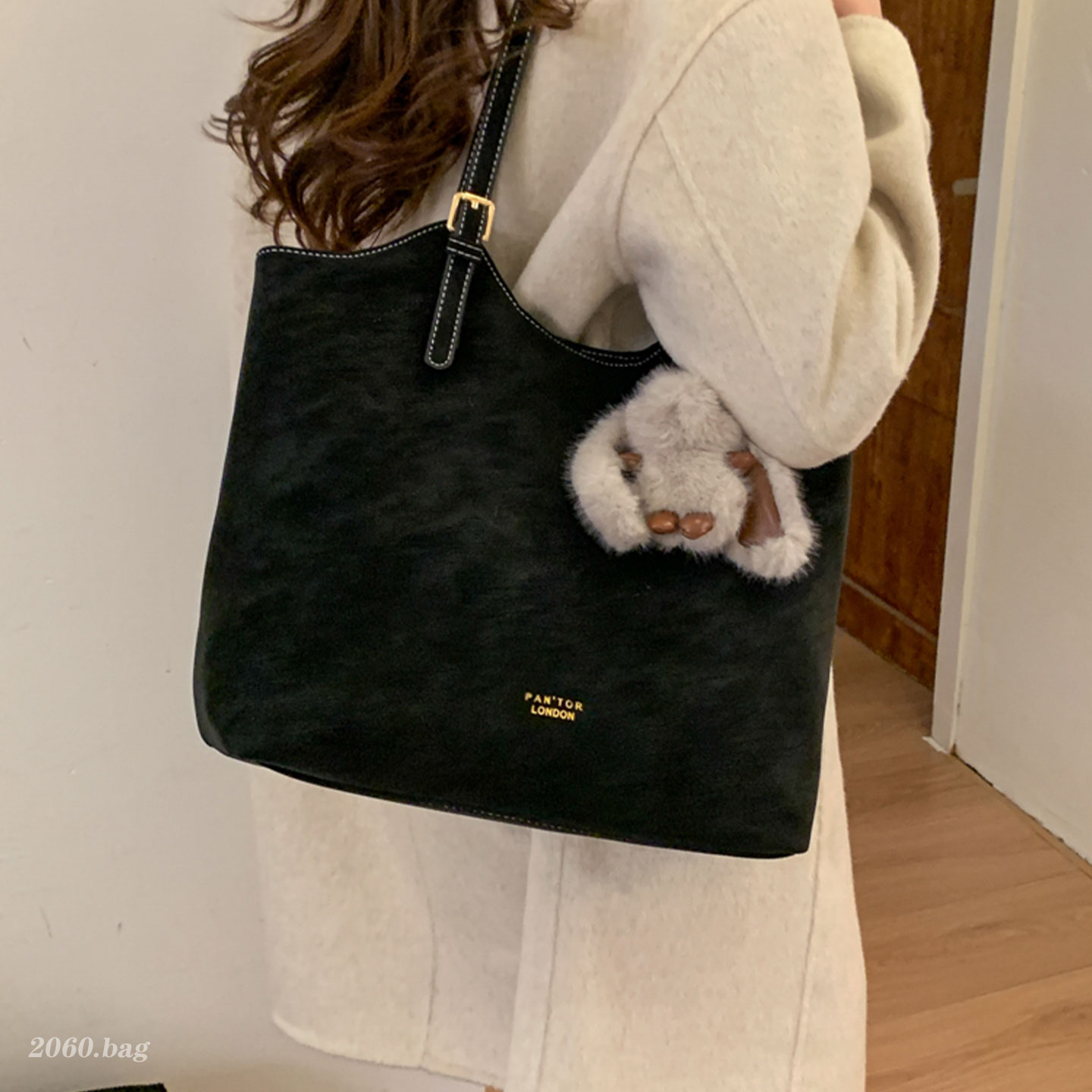 休闲百搭简约时尚精致单肩手提洋气韩版新款2025冬季女式托特包