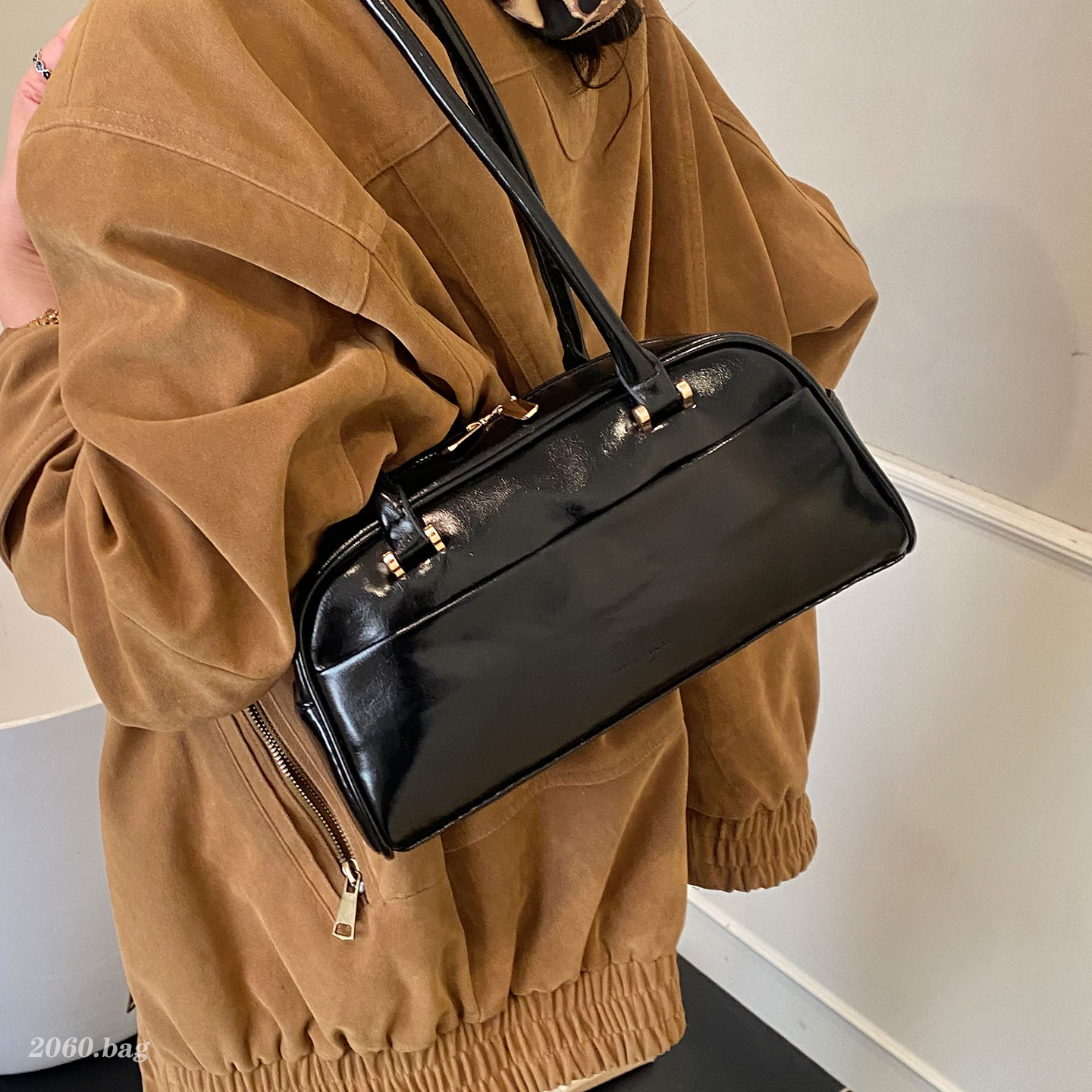 高级感小众设计腋下包女式2025新款百搭复古大容量时尚潮单肩包